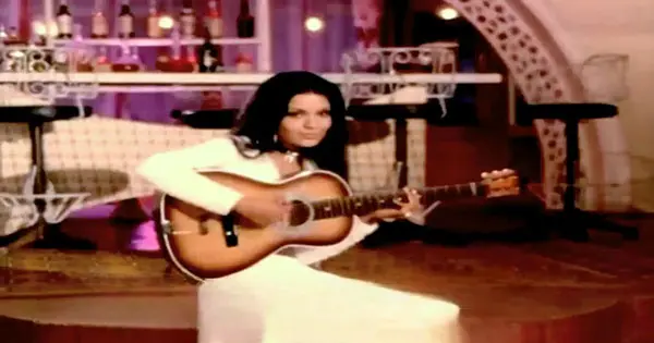 churaa liyaa hai tum ne jo dil ko